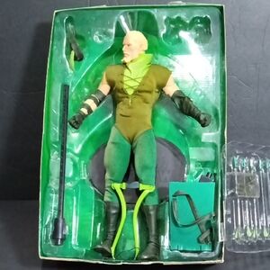 DC Direct GREEN ARROW Deluxe Collector Action Figure 1:6 Scale Open Box No Cover